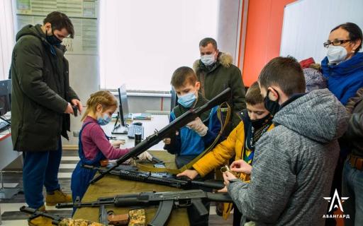 Более 1000 человек посетили День открытых дверей в «Авангарде»