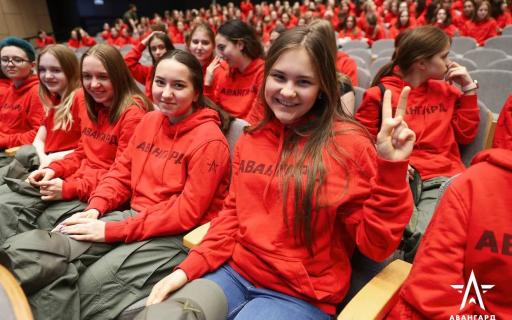 В «Авангарде» стартовала первая «женская» смена