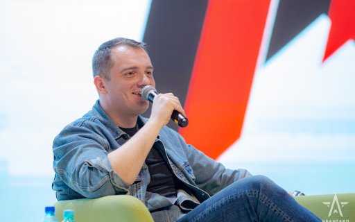 «Идите до конца, не останавливайтесь»: актер театра и кино Григорий Кокоткин дал ценные советы курсантам центра «Авангард»