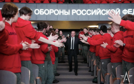 Главный редактор «Вечерней Москвы» Александр Куприянов встретился с курсантами Авангарда