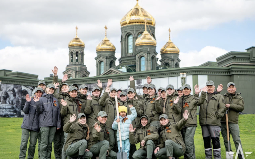 Сотрудники «Авангарда» посадили деревья у Главного храма Вооруженных сил РФ