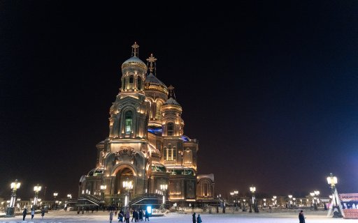 Сотрудники центра «Авангард» приняли участие в рождественском богослужении в Главном храме ВС РФ